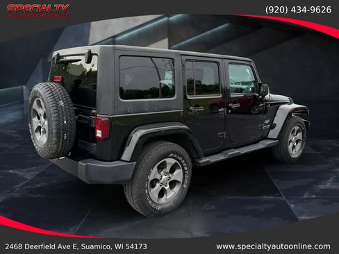 Used 2018 Jeep Wrangler Unlimited Sahara AWD/4WD image 10