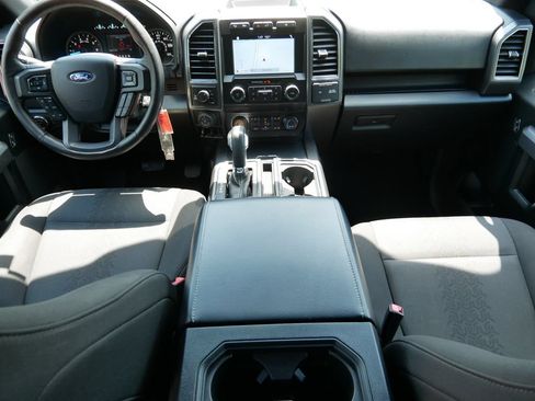 Used 2019 Ford F150 XLT w/ Equipment Group 302A Luxury AWD/4WD image 13