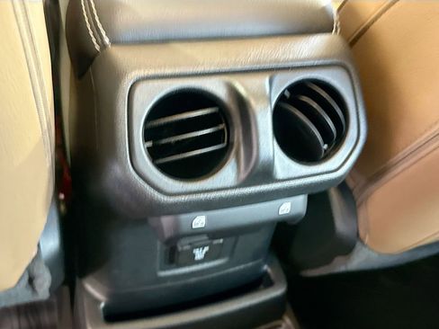 Used 2023 Jeep Wrangler Unlimited Sahara w/ Cold Weather Group AWD/4WD image 29
