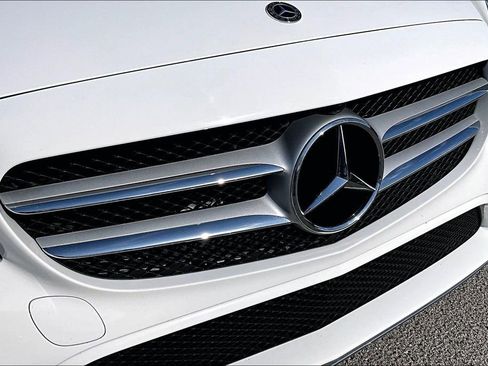 Used 2019 Mercedes-Benz C 300 Sedan image 28