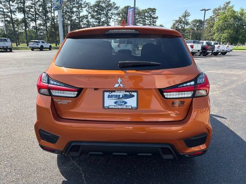 Used 2020 Mitsubishi Outlander Sport ES FWD image 6
