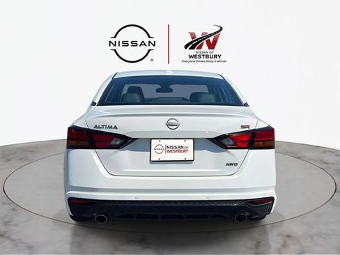 Used 2025 Nissan Altima 2.5 SR AWD/4WD image 7
