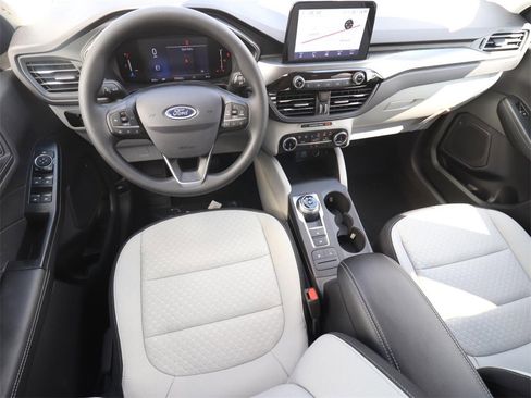 New 2026 Ford Escape Active image 8