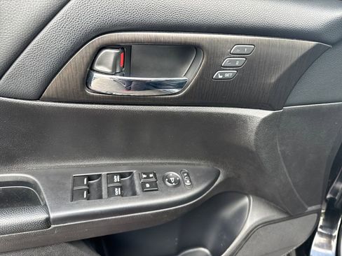 Used 2013 Honda Accord EX-L image 11