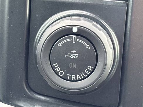 Used 2025 Ford F450 Platinum w/ FX4 Off-Road Package image 41