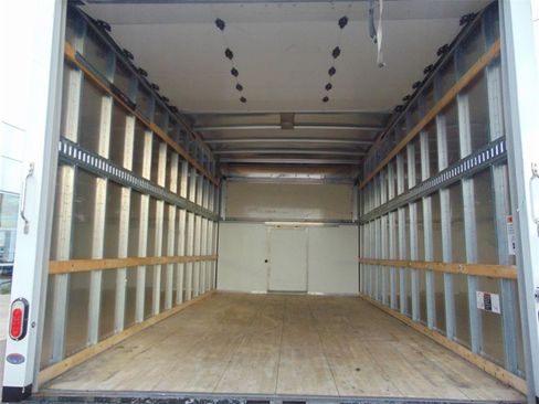 Certified 2024 Ford E-450 and Econoline 450 Super Duty w/ Power Windows & Locks Group image 7