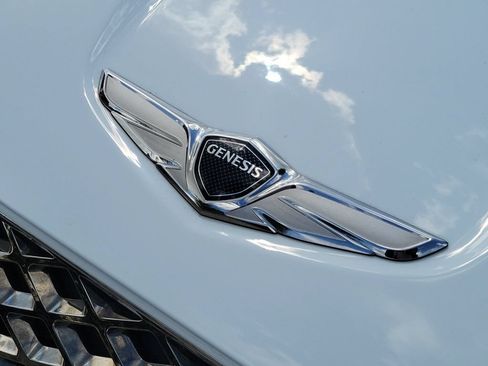 Used 2025 Genesis GV70 2.5T AWD/4WD image 13