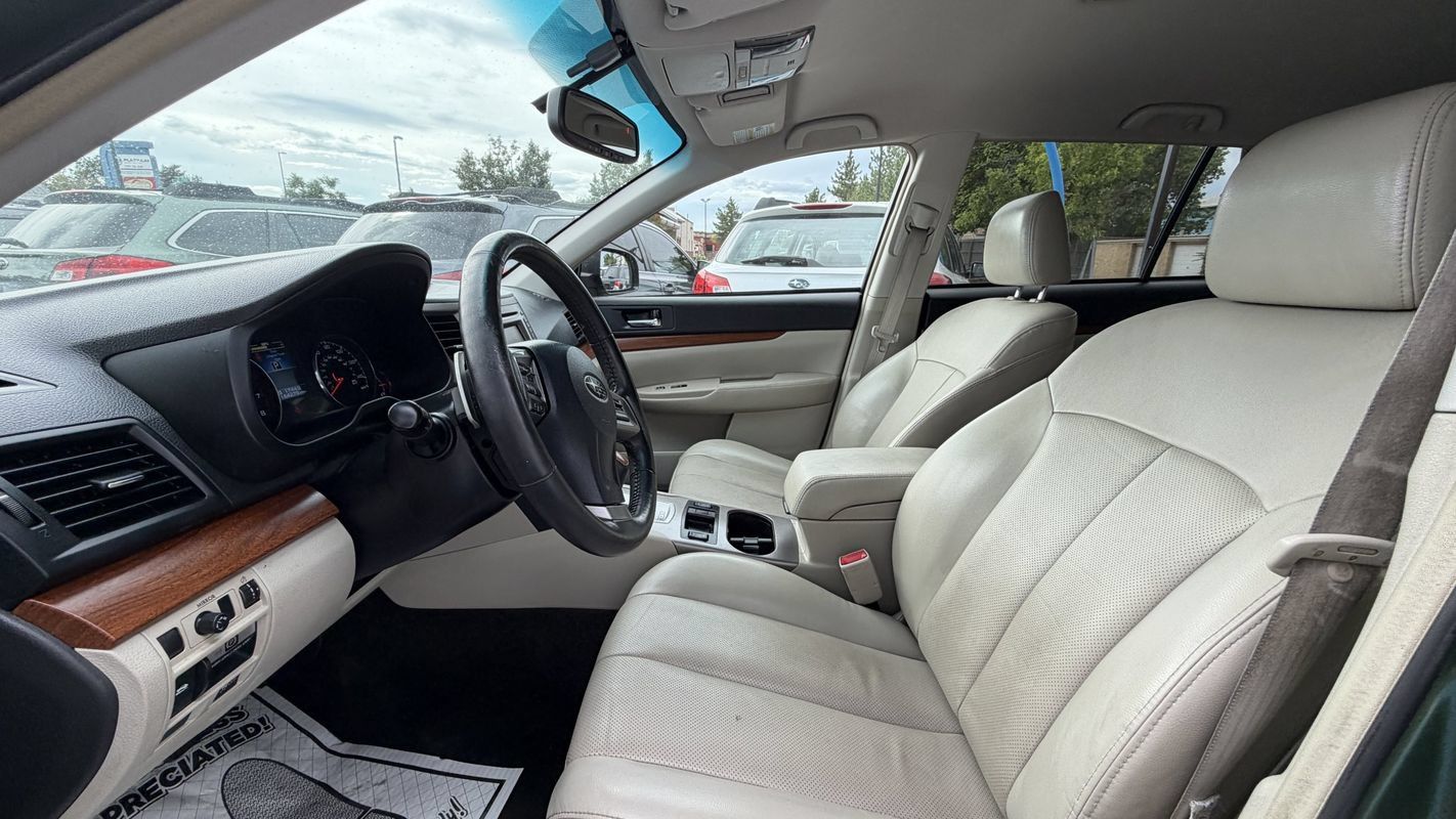 Used 2013 Subaru Outback 2.5i Limited AWD/4WD image 7