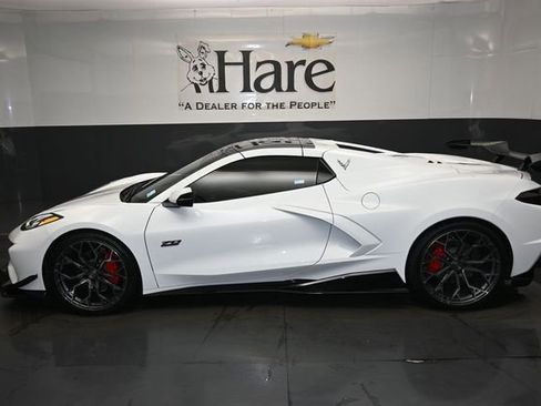 Used 2023 Chevrolet Corvette Stingray Convertible w/ Chrome Exterior Badge Package RWD image 26