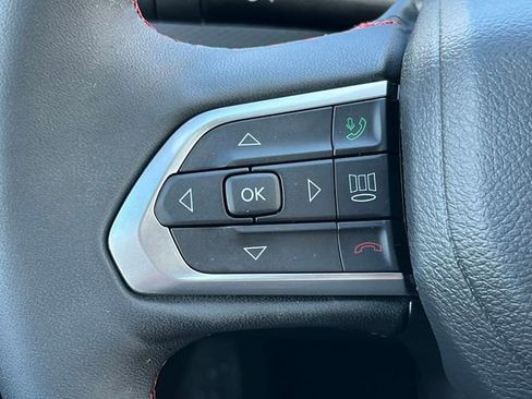 Used 2025 Jeep Compass Trailhawk w/ Trailhawk Elite Group image 26