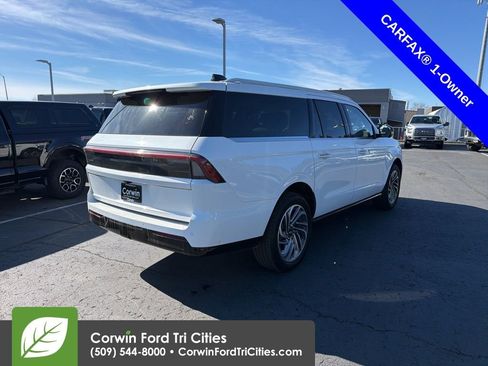 Used 2025 Lincoln Navigator L Reserve image 5