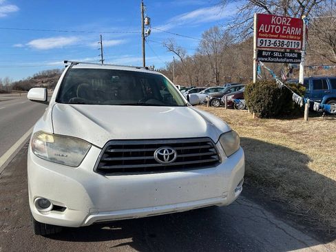 Used 2008 Toyota Highlander Sport w/ Tow Pkg AWD/4WD image 7