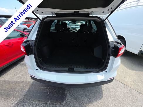 Used 2019 Chevrolet Equinox LS FWD image 5