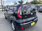 Used 2017 Kia Soul image 4
