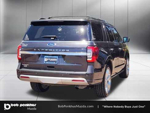 Used 2024 Ford Expedition Platinum AWD/4WD image 25