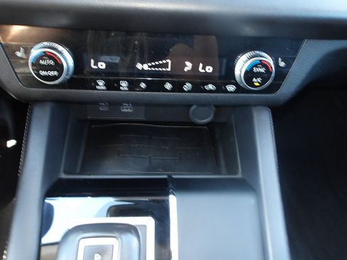 Used 2023 Mitsubishi Outlander SE AWD/4WD image 22