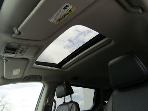 Used 2025 Honda Odyssey EX-L image 12