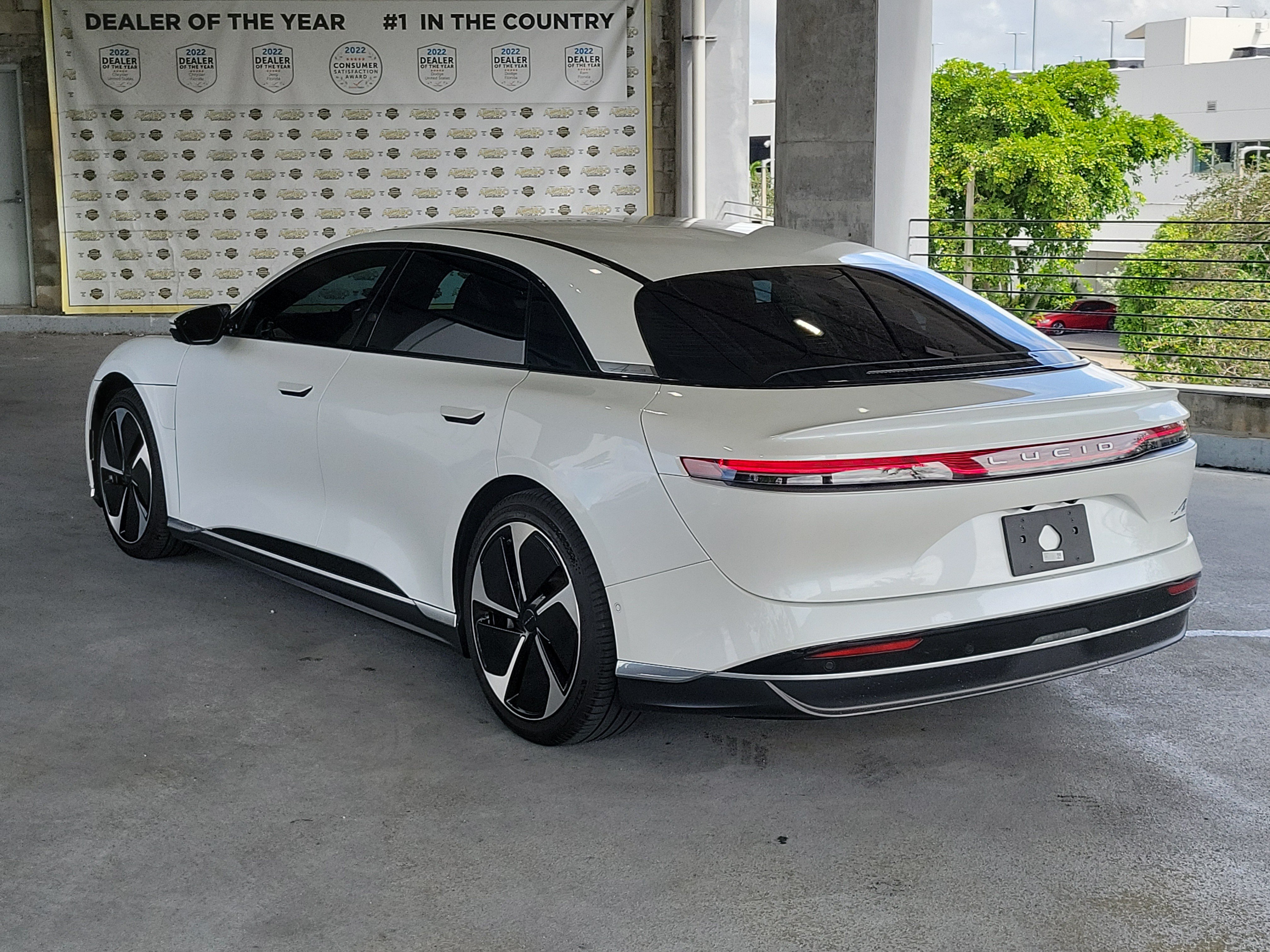 Used 2023 Lucid Air Touring AWD/4WD image 3