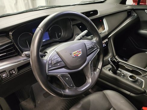 Used 2020 Cadillac XT5 Luxury image 24
