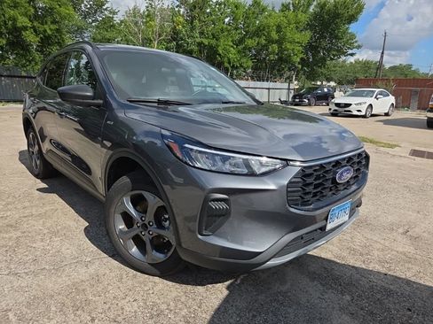 Used 2025 Ford Escape ST-Line AWD/4WD image 6