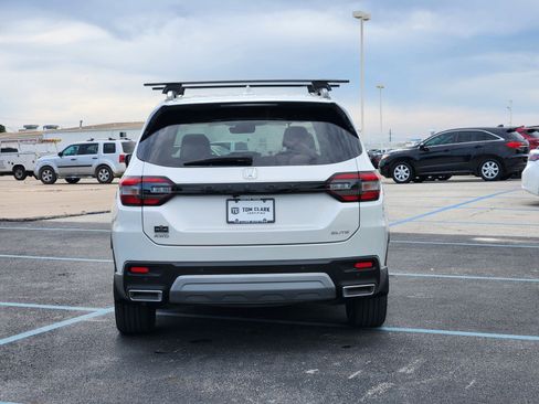 Used 2024 Honda Pilot Elite image 33