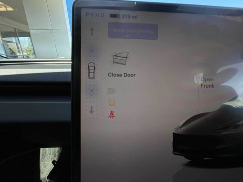 Used 2025 Tesla Model 3 Long Range image 15