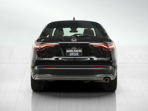 Used 2023 Honda HR-V Sport image 4