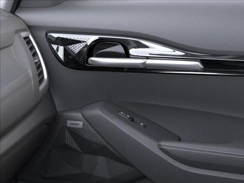 New 2026 Kia Seltos SX image 25