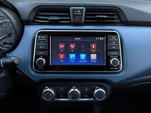 Used 2025 Nissan Versa SV FWD image 22