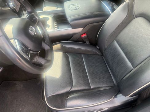 Used 2023 RAM 1500 Laramie AWD/4WD image 12