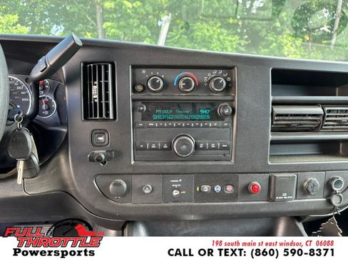 Used 2019 GMC Savana 2500 w/ Chrome Appearance Package RWD image 24