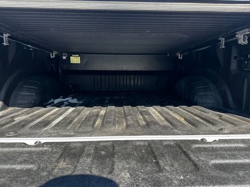 Used 2022 Ford F250 Platinum w/ FX4 Off-Road Package image 44