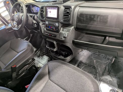 Used 2025 RAM ProMaster 2500 w/ U-Haul Equipment Group FWD image 27