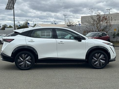 Certified 2024 Nissan Ariya AWD image 3