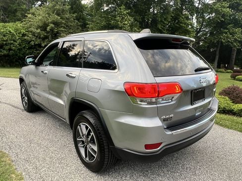 Used 2019 Jeep Grand Cherokee Limited w/ Luxury Group II AWD/4WD image 8