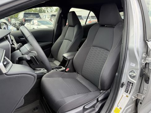 Used 2024 Toyota Corolla SE FWD image 5