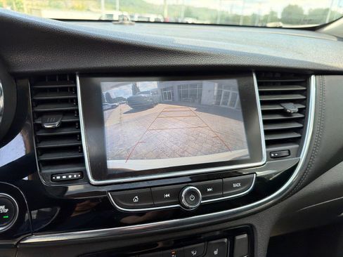 Used 2019 Buick Encore Essence w/ Experience Buick Package FWD image 15
