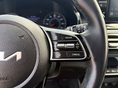 Used 2023 Kia Seltos S image 5