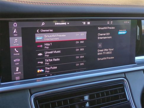 Used 2019 Porsche Panamera GTS image 19