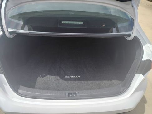 Used 2024 Toyota Corolla LE FWD image 11