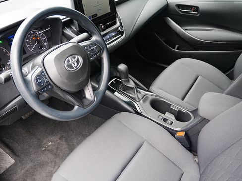Used 2024 Toyota Corolla LE image 8