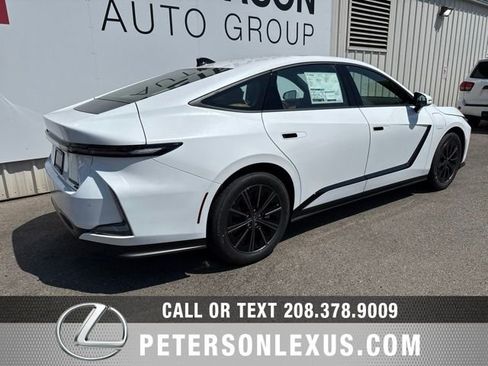 New 2026 Lexus ES 500e AWD/4WD image 4