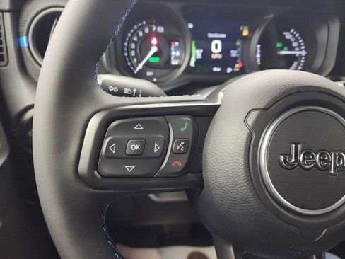 New 2025 Jeep Wrangler Unlimited Rubicon 4xe w/ Convenience Group image 15