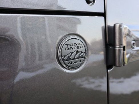 New 2026 Jeep Gladiator Willys image 9