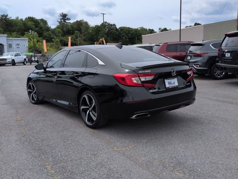 Used 2022 Honda Accord Sport image 6