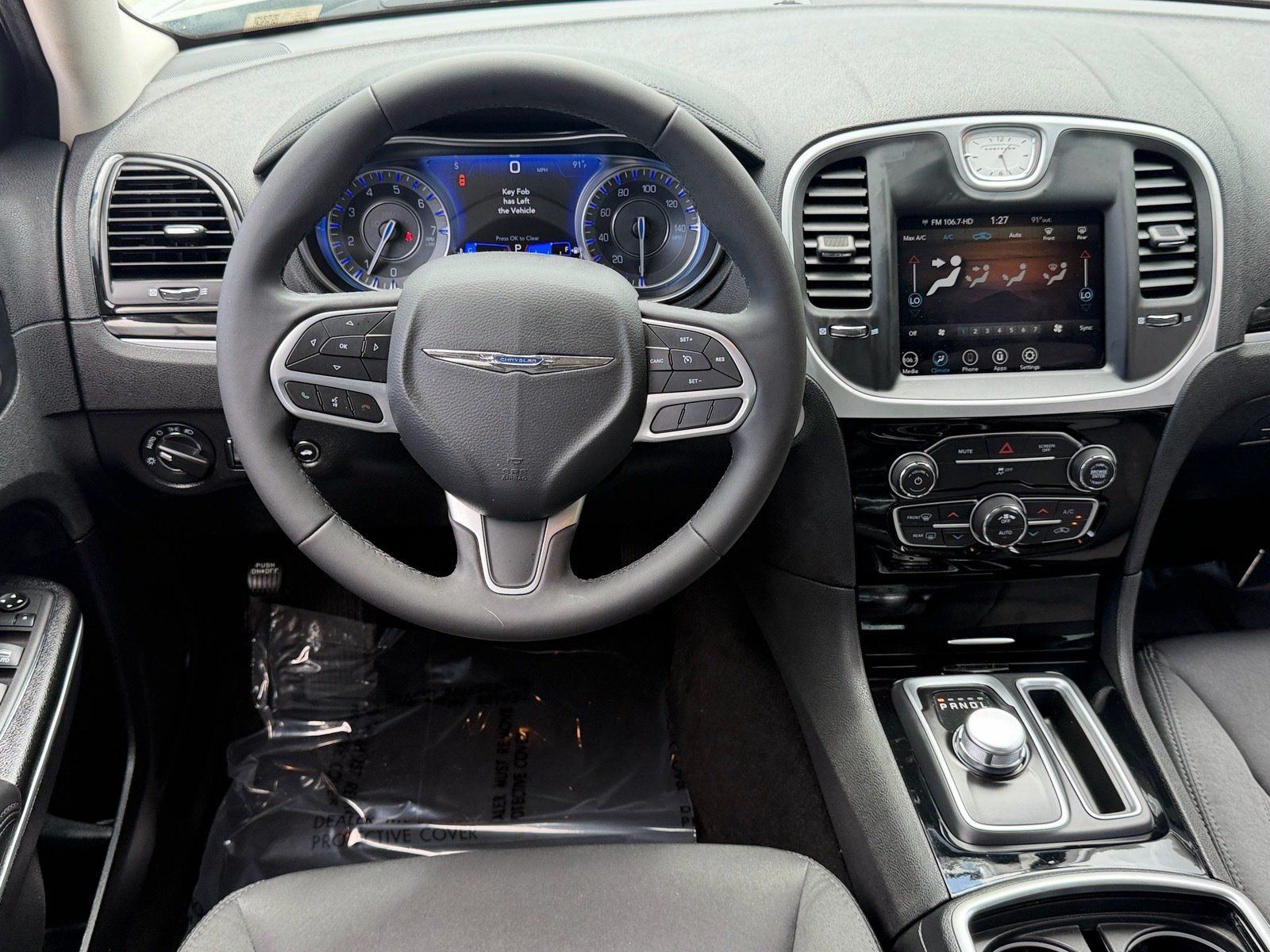 Used 2023 Chrysler 300 Touring RWD image 13