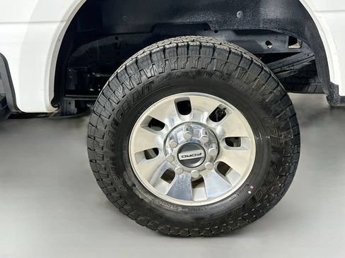 Used 2023 Ford F250 XL w/ FX4 Off-Road Package AWD/4WD image 31