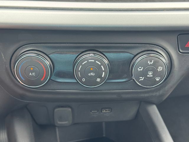 Used 2024 Chevrolet Trax LS w/ Driver Confidence Package FWD image 32