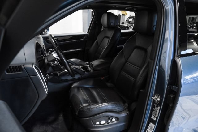 Used 2019 Porsche Cayenne AWD/4WD image 30