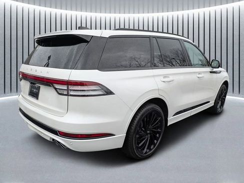 New 2026 Lincoln Aviator Reserve image 3